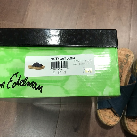 NIB Stuart Weitzman denim sandals/ slides - Picture 4 of 4